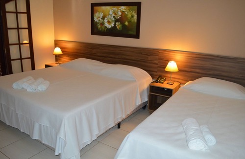 Sao Lourenco Hotel | Relaxing Stay at Pousada Le Sapê with Pool & Spa Access