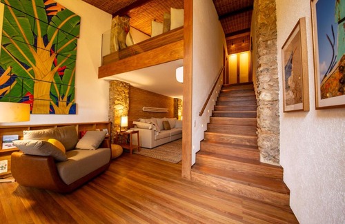 Historic Center Hotel | Discover Pousada Literária de Paraty: Pool & Spa Retreat