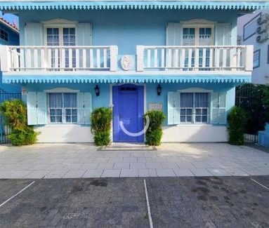 Canasvieiras Hotel | Discover Pousada Los Casarones: Family-Friendly Retreat
