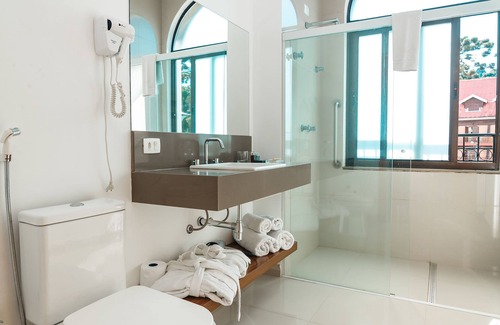 Capivari Hotel | Discover Pousada Luís XV: Rated 9.6 with Family-Friendly Amenities