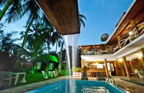 Praia do Frances Hotel | Discover Pousada Lua Cheia: Oceanfront Bliss Awaits