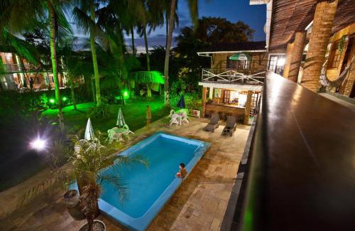 Praia do Frances Hotel | Discover Pousada Lua Cheia: Oceanfront Bliss Awaits