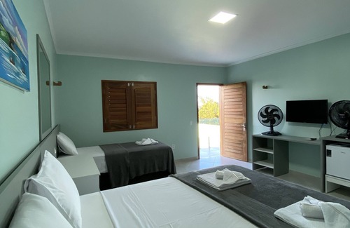 Icapui Hotel | Exceptional Stay at Pousada Maanain with Pool & Restaurant