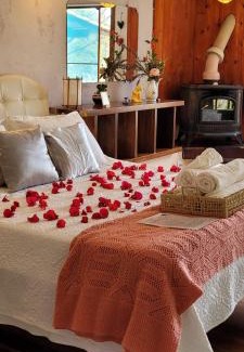 Aiuruoca Hotel | Relax at Pousada Mandala das Águas with Oceanfront Bliss