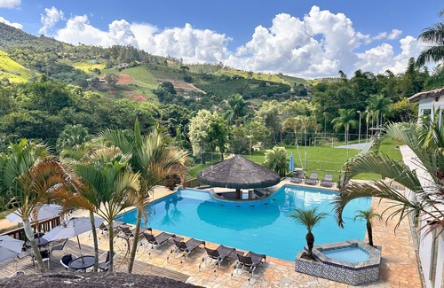 Socorro Hotel | Discover Pousada Manoah: Pool, Spa & Top Guest Rating 9/10