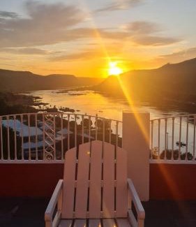 Piranhas House | Exceptional Stay at Pousada Maria Bonita - Family Friendly