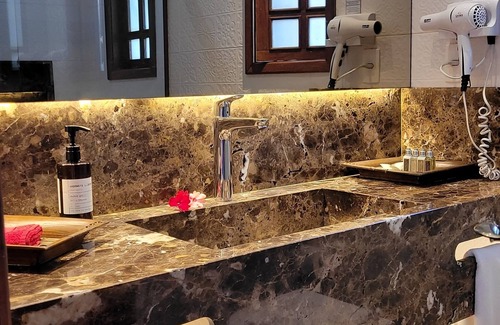 Alto Paraiso de Goias Hotel | Discover Pousada Meu Talento: 4-Star Family Retreat