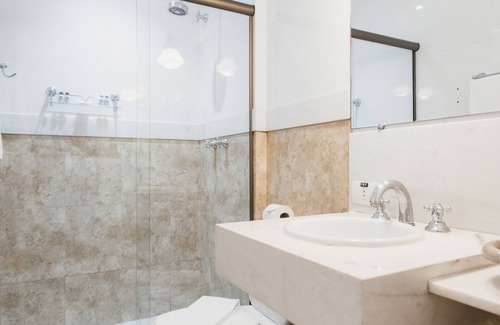 Ouro Preto Hotel | Experience Pousada Minas Gerais: Family-Friendly Retreat