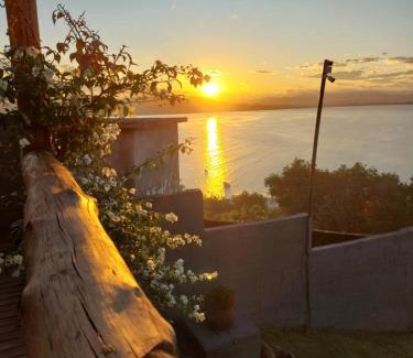 Governador Celso Ramos Apartment | Idyllic Casa Mirante do Sol with Ocean View & Spa Delights