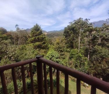 Nucleo Maua Hotel | Discover Pousada Mirante do Céu: Pet Friendly Retreat