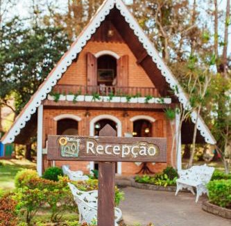 Carmo de Minas Hotel | Pet-Friendly Escape at Pousada Montanhas do Sol, Rated 9/10