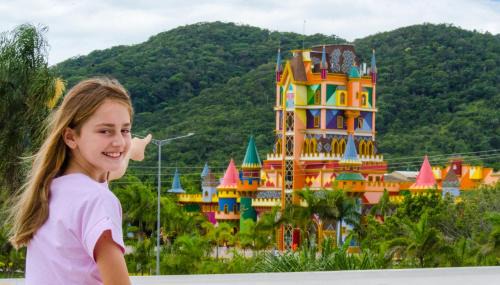 Praia da Armacao do Itapocoroi Hotel | Exceptional Stay at Pousada Morada dos ANJOS with Family-Friendly Amenities