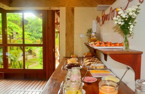 Guarda do Embau House | Enchanting Pousada Morada Flor da Terra: 4-Star Retreat