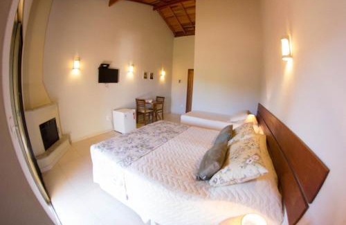 Aguas de Lindoia Hotel | Relax at Pousada Morro Verde - Rated 9/10 with Pool & Breakfast