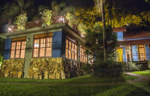 Fortaleza de Minas Hotel | Explore Pousada Nascentes da Fortaleza with Family-Friendly Perks