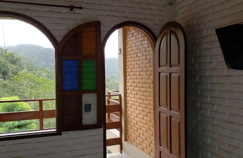 Domingos Martins Hotel | Family-Friendly Retreat at Pousada na Montanha - 9/10 Rating