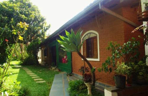 Sao Bento do Sapucai Hotel | Pet-Friendly Pousada Nasa with Pool & Family Amenities