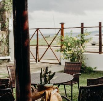 Itaparica Bed & Breakfast | Pet-Friendly Pousada Nel Blu with Oceanfront Views