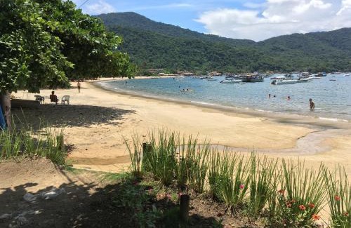 Ilha Grande Hotel | Idyllic Pousada Oásis Ilha Grande with Oceanfront Pool