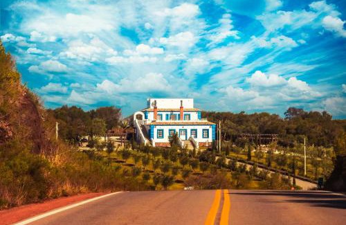Cacapava do Sul Hotel | Discover Pousada Olival Vila do Segredo - Guest Rated 9/10