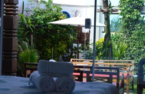Foguete Hotel | Pet-Friendly Pousada On Shore with Oceanfront Views