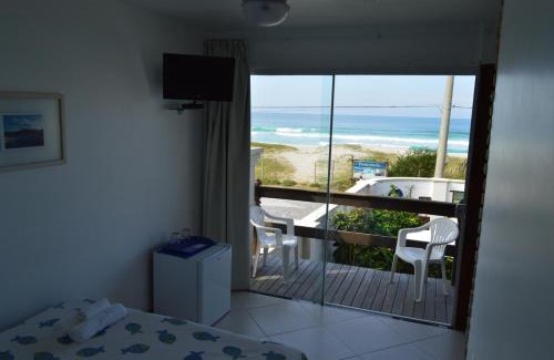 Foguete Hotel | Pet-Friendly Pousada On Shore with Oceanfront Views