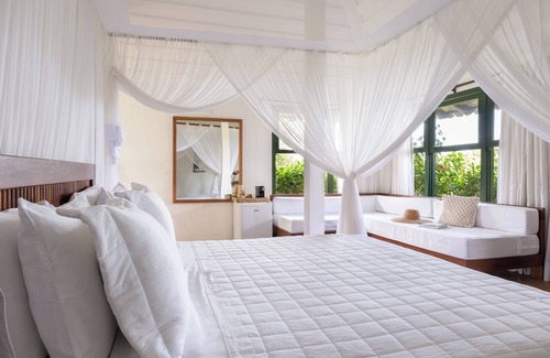 Curuipe Hotel | Idyllic Pousada Outeiro: Pool, Ocean Views & High Ratings