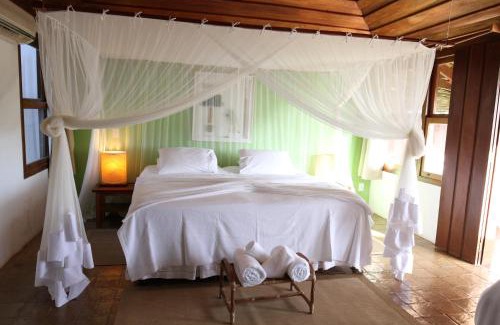 Curuipe Hotel | Experience Ocean View Bliss at Pousada Outeiro