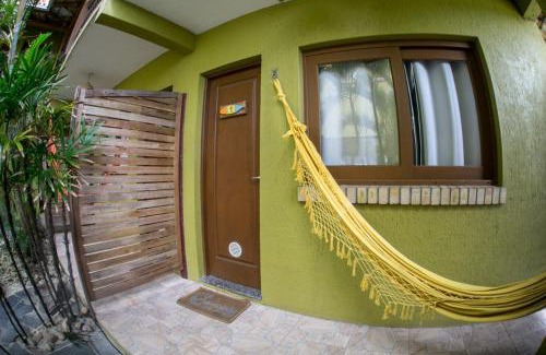 Garopaba Hotel | Pet-Friendly Pousada Pé na Areia with Ocean Views