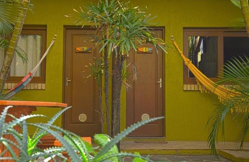Garopaba Hotel | Pet-Friendly Pousada Pé na Areia with Ocean Views