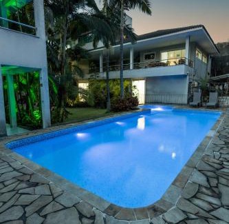 Centro Hotel | Inviting Pousada Palmeira Real: Pool, Breakfast & Family Fun