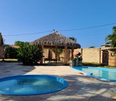Beberibe Hotel | Pet-Friendly Pousada Paraíso das Falésias with Pool Access
