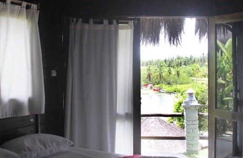 Marechal Deodoro Hotel | Relax at Pousada Paradiso Tropical with Pool and Spa