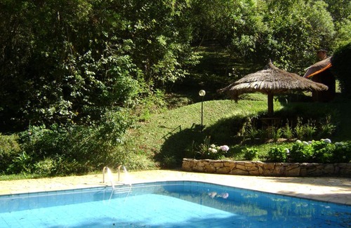 Ibiuna Hotel | Inviting Pousada Passaredo Montanha: Pet-Friendly Retreat