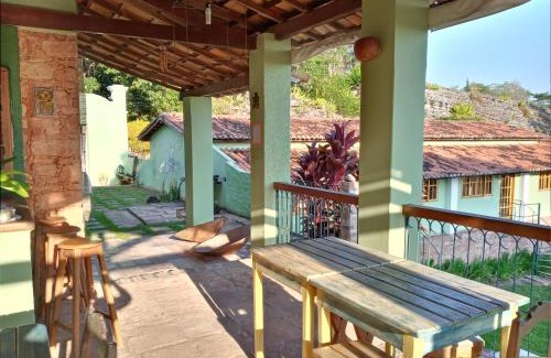 Igatu Hotel | Unwind at Pousada Pedras de Igatu - Pet Friendly Retreat