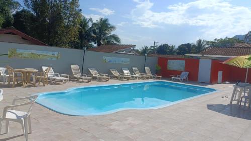 Praia da Enseada Hotel | Budget-Friendly Pousada Pescador with Pool & Family Amenities