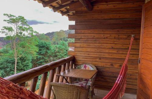 Pedra Azul Apartment | Oceanfront Pousada Peterle: 9/10 Rated with Pool & Breakfast