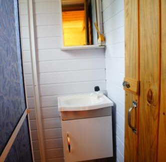 Maquine Hotel | Pet-Friendly Pousada Pico da Galera with Breakfast Included