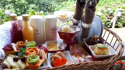 Visconde de Maua Hotel | Unforgettable Stay at Pousada Polessas with Hot Tub Oasis