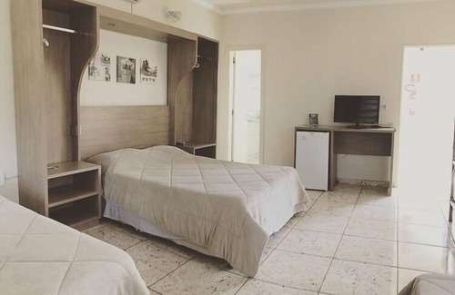 Carmo do Rio Claro Hotel | Relax at Pousada Pontal do Lago: Pool, Spa & Family Fun