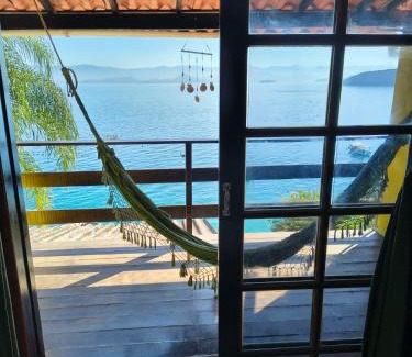 Praia de Aracatiba Hotel | Pet-Friendly Pousada Popeye with Ocean Views & Dining