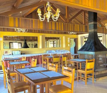 V Cristina Hotel | Family-Friendly Stay at Pousada Portal das Cerejeiras
