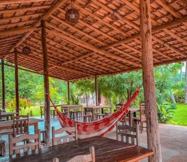 Southeast Region Hotel | Discover Pousada Portal do Peruaçu: Pet-Friendly Retreat