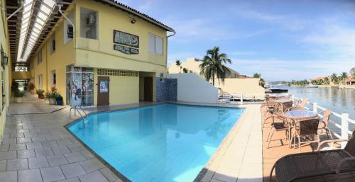 Ogiva Hotel | Inviting Pousada Porto Canal with Pool & Breakfast Options