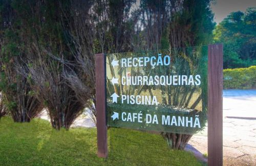 Ingleses Sul Hotel | Pet-Friendly Pousada Porto do Arvoredo with Pool & Kids' Fun