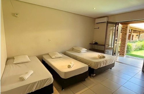 Porto Novo Hotel | Budget-Friendly Pousada Porto do Rio with Pool & Breakfast