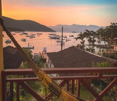 Ilha Grande Hotel | Beachfront Bliss at Pousada Porto Girassol - Rated 9/10