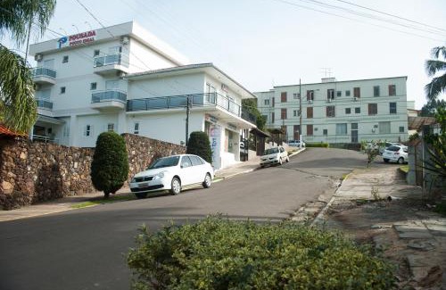 Centro Hotel | Budget-Friendly Pousada Pouso Ideal - Family & Kitchen Amenities