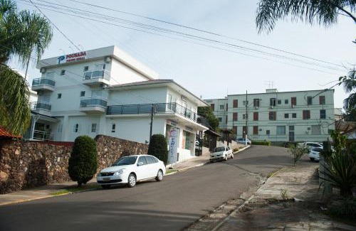 Centro Hotel | Budget-Friendly Pousada Pouso Ideal - Family & Kitchen Amenities