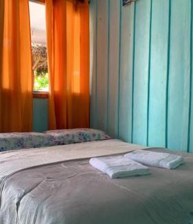 Ilha do Superagui Hotel | Inviting Pousada Praia Mansa Superagui with Oceanfront Views